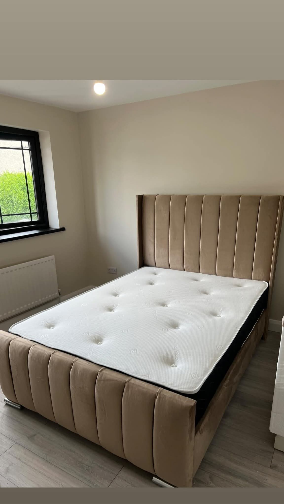 Indiana Wingback Bed