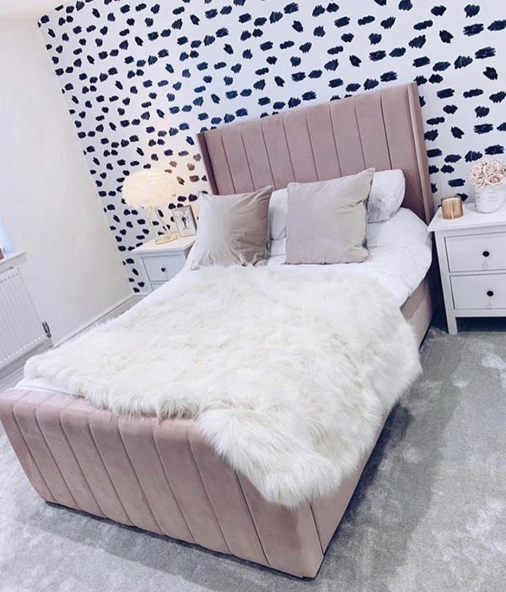 Indiana Wingback Bed
